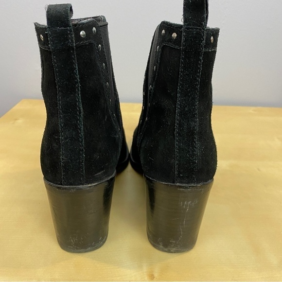 Bcbgeneration Kassidy Chelsea Black Suede Ankle Boot Size 8 - Picture 8 of 8